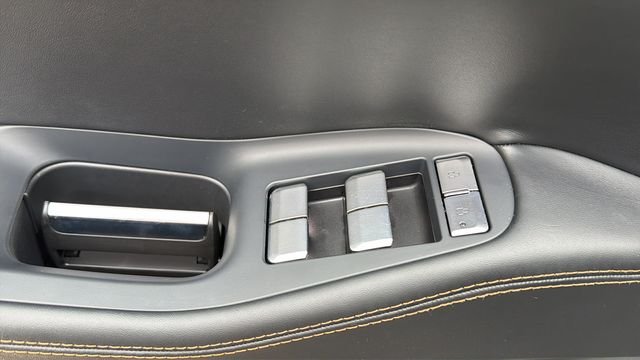 Used 2025 White Lincoln Black Label image 15
