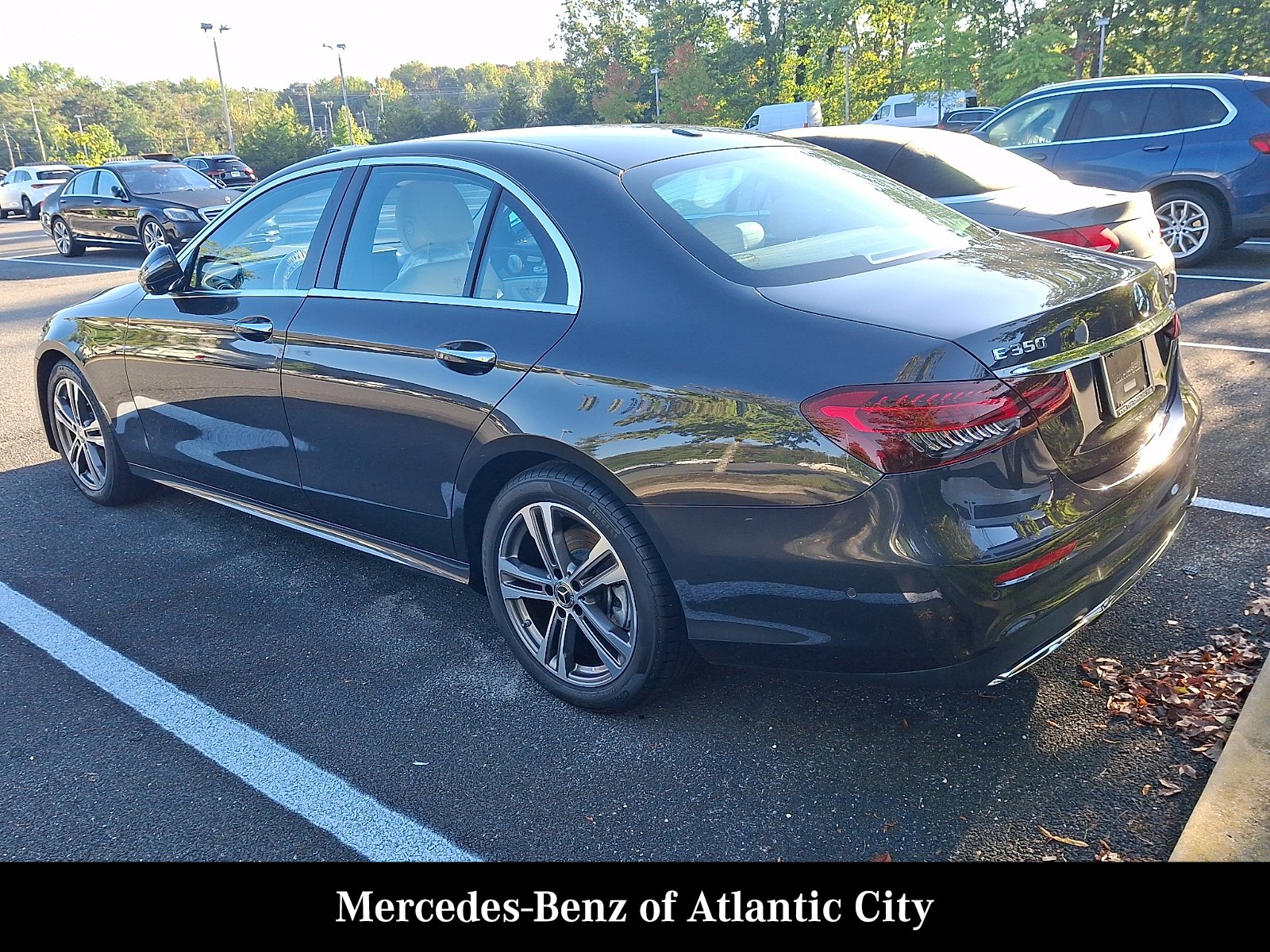 Used 2023 Graphite Gray Metallic Mercedes-Benz 4MATIC® image 4