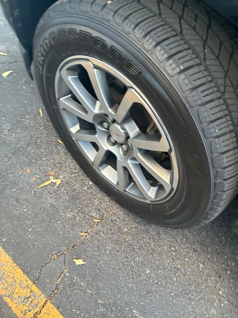 Used 2019 Black GMC Denali image 2