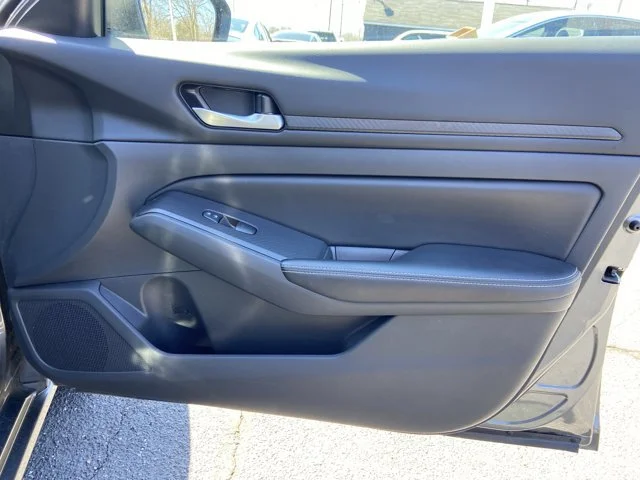 2025 Nissan Altima SV - Photo 27