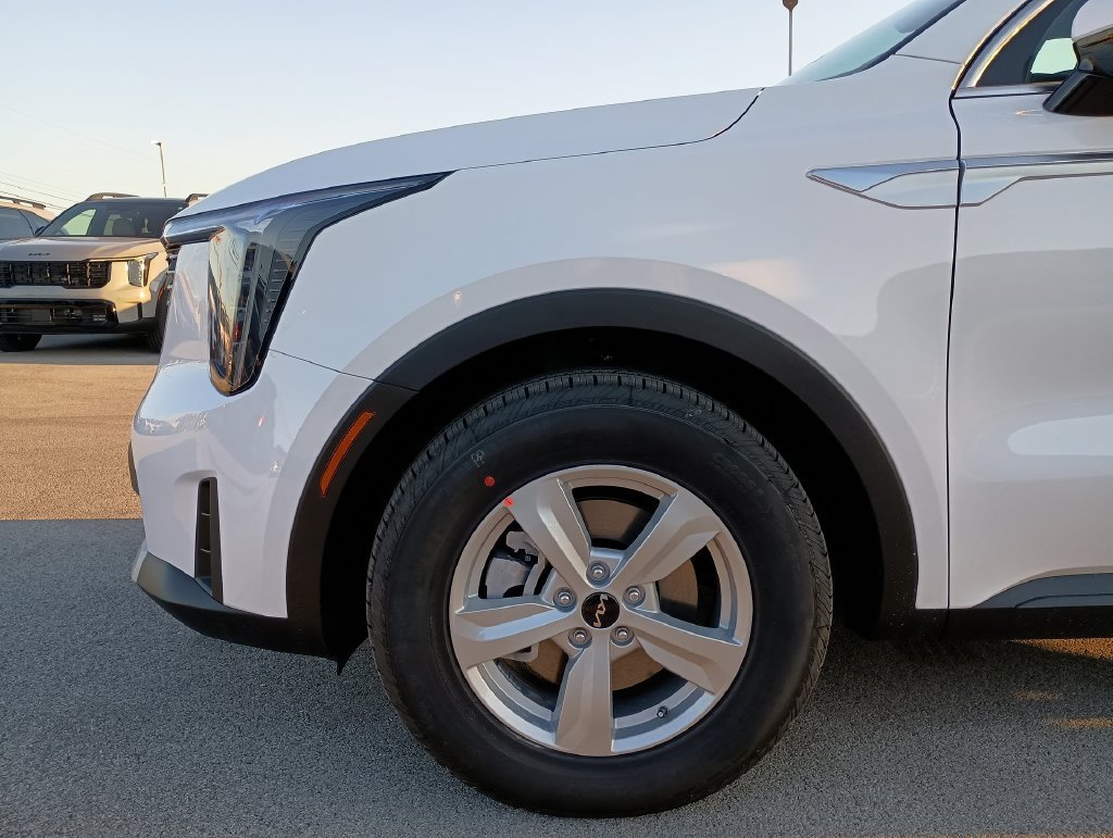 Used 2026 White Kia LX image 16