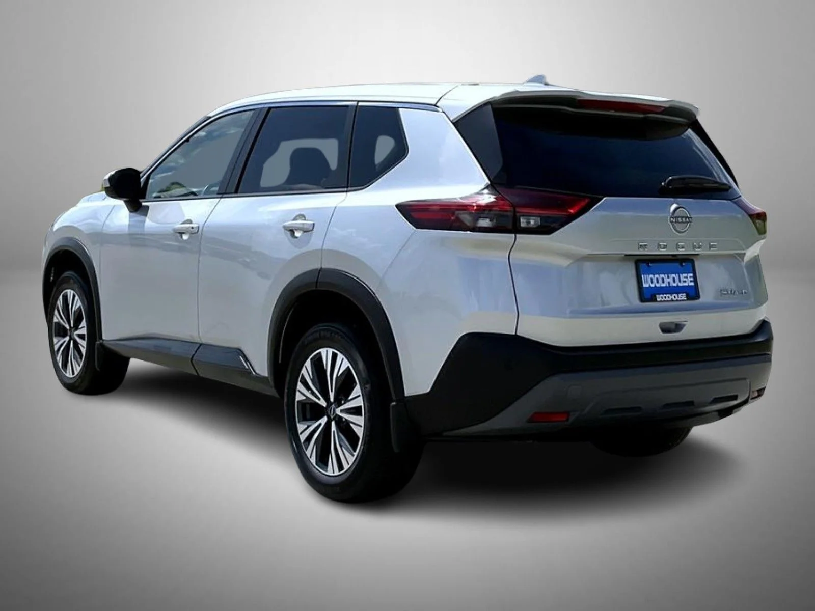 Used 2023 Silver Nissan SV image 7