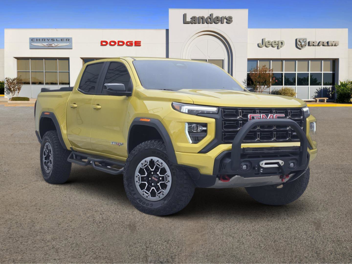 2023 GMC Canyon 4WD AT4X Crew Cab Short Box's photo