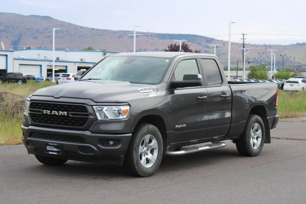 Used 2023 Crystal Metallic Ram Big Horn/Lone Star image 8