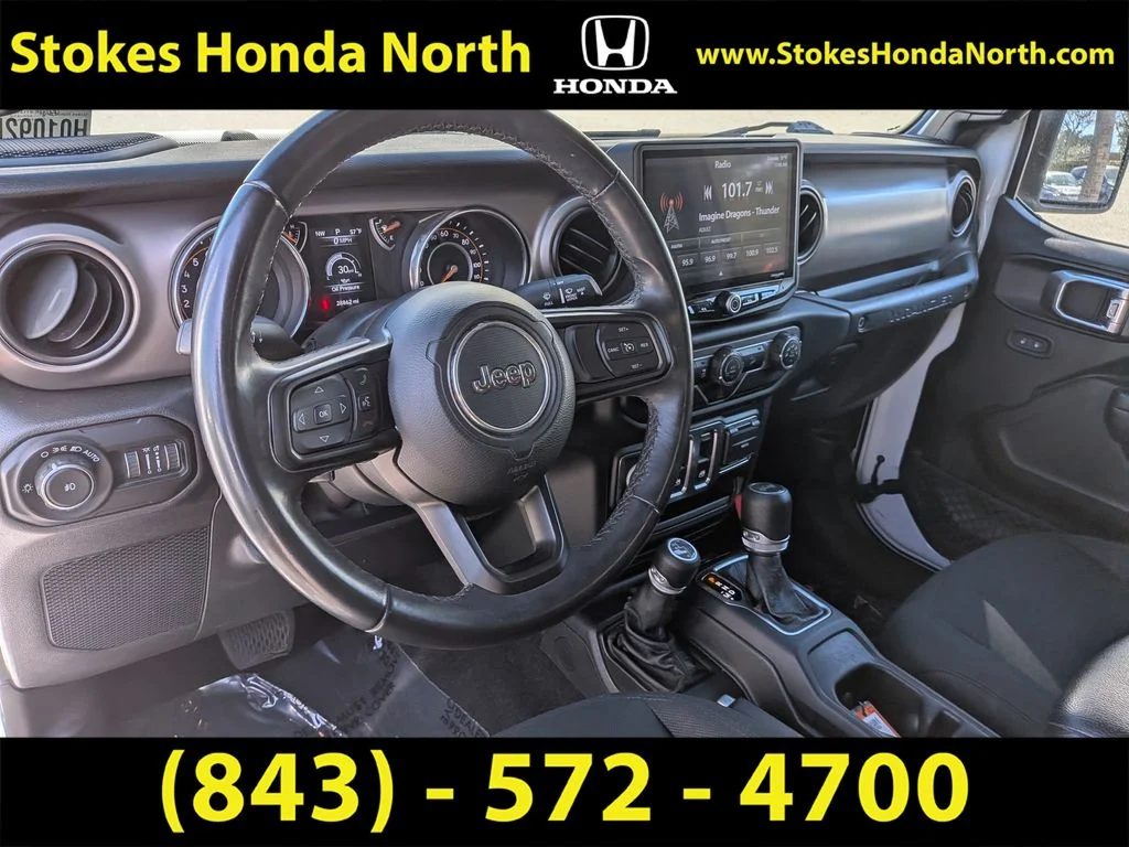 Used 2020 White Jeep Sport S image 15