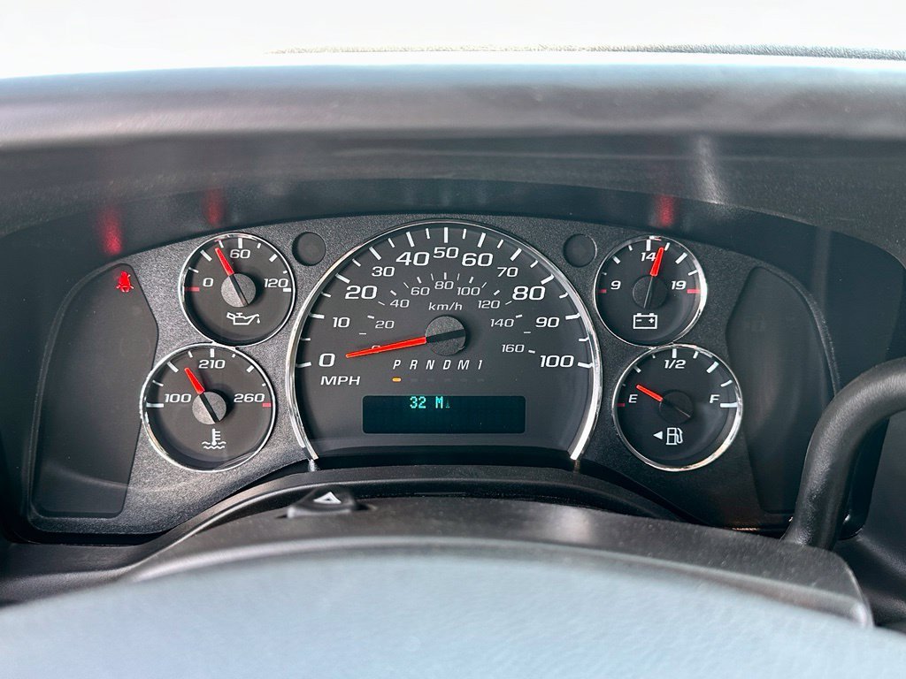 2026 GMC Savana Cargo Work Van - Photo 27