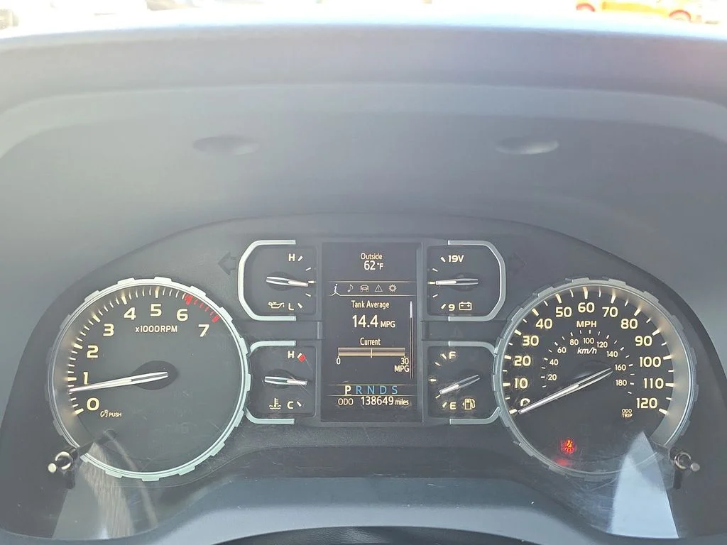 Used 2021 White Toyota SR5 image 20