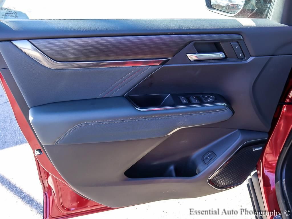 2024 GMC ACADIA - Image 25