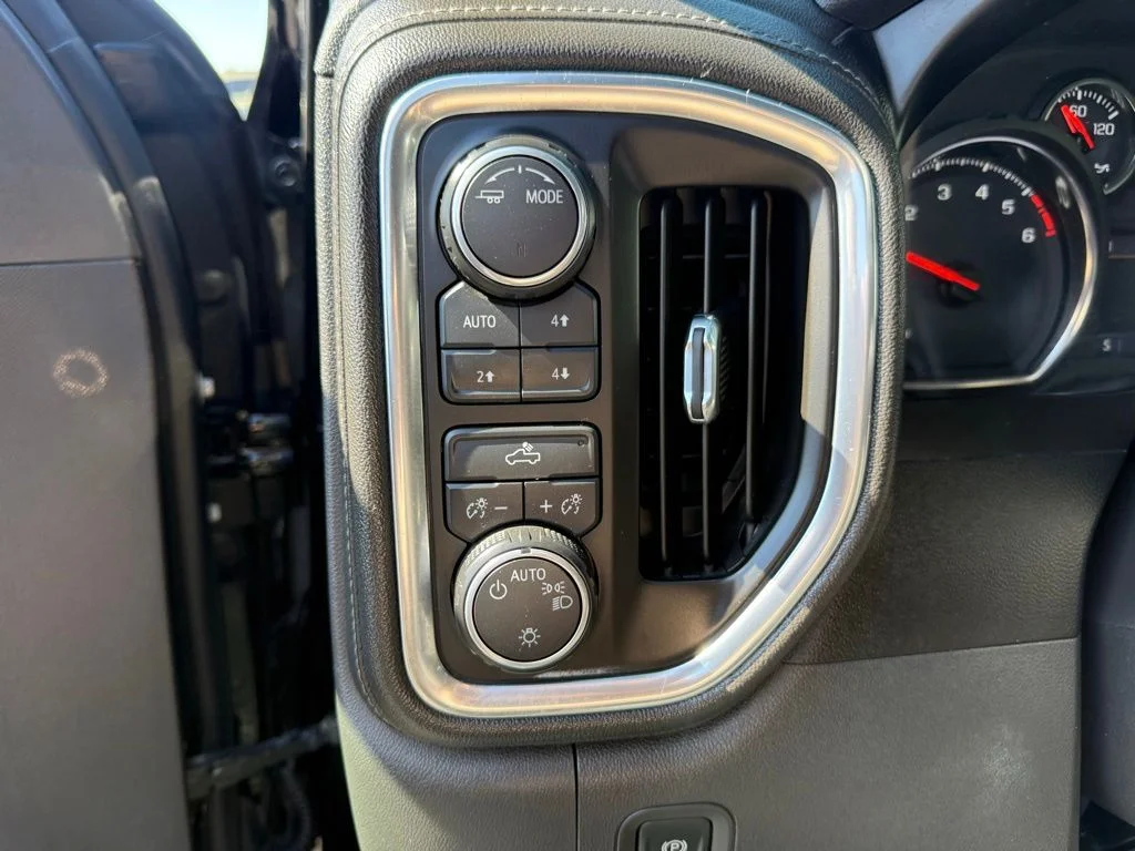 Used 2020 Black Chevrolet LT image 14