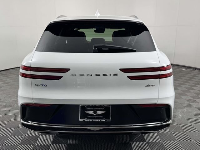Used 2026 White Genesis 2.5T Advanced image 9