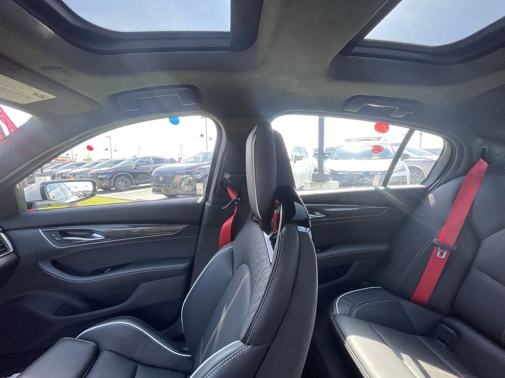 Used 2024 White Cadillac V-Series image 11