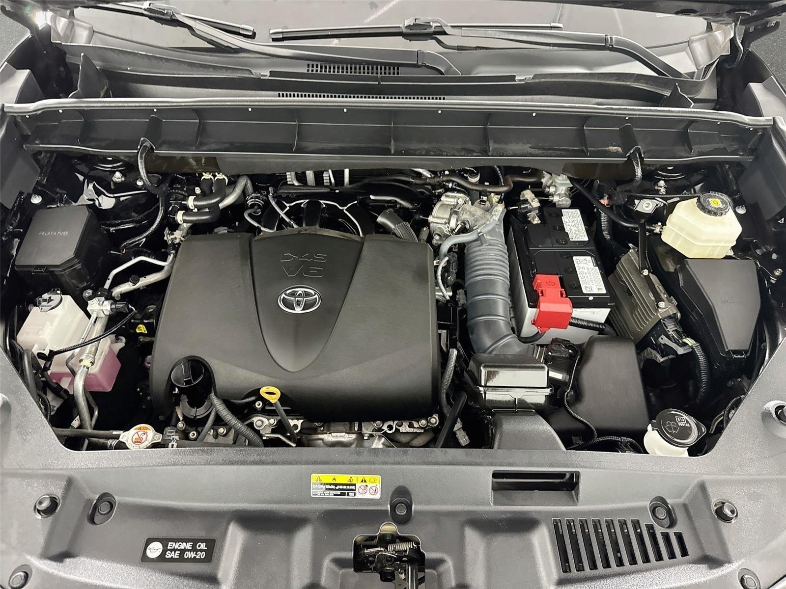 Used 2022 Midnight Black Metallic Toyota XLE image 31