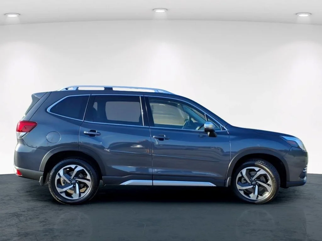 Used 2022 Gray Subaru Touring image 7