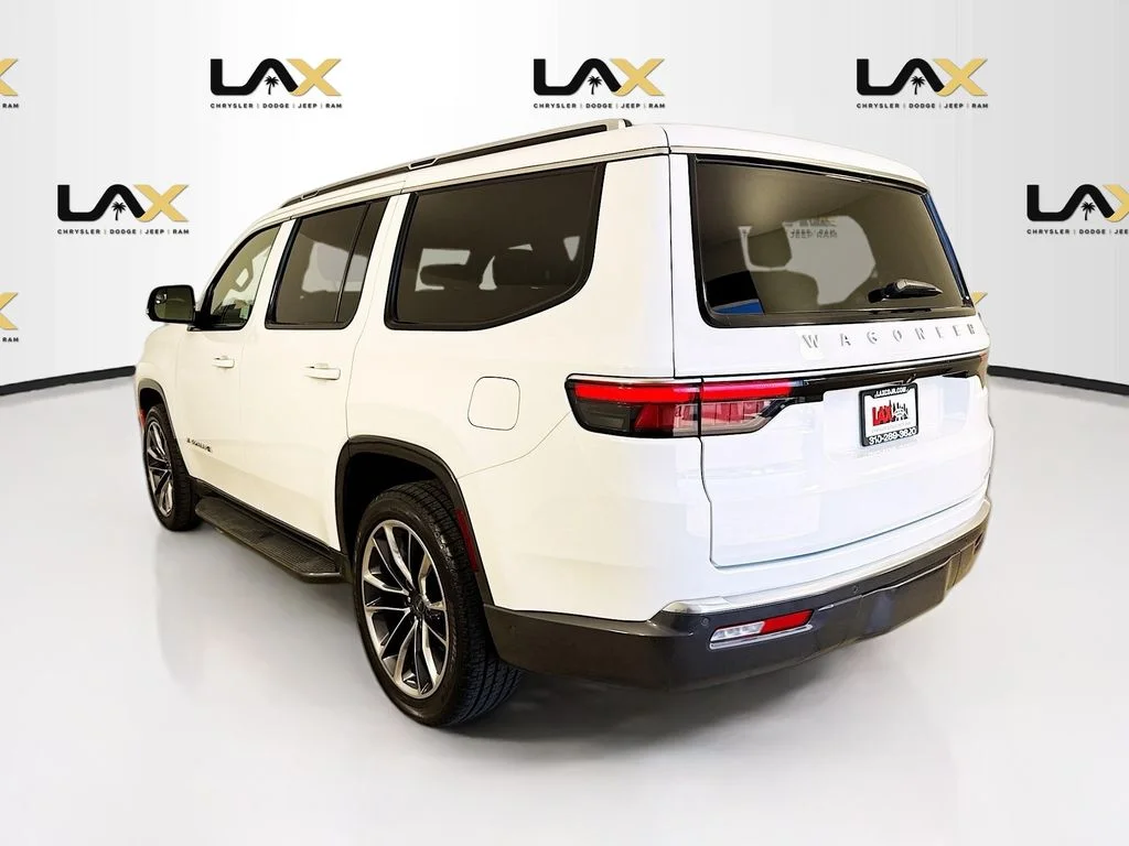 Used 2022 White Jeep Series II image 5