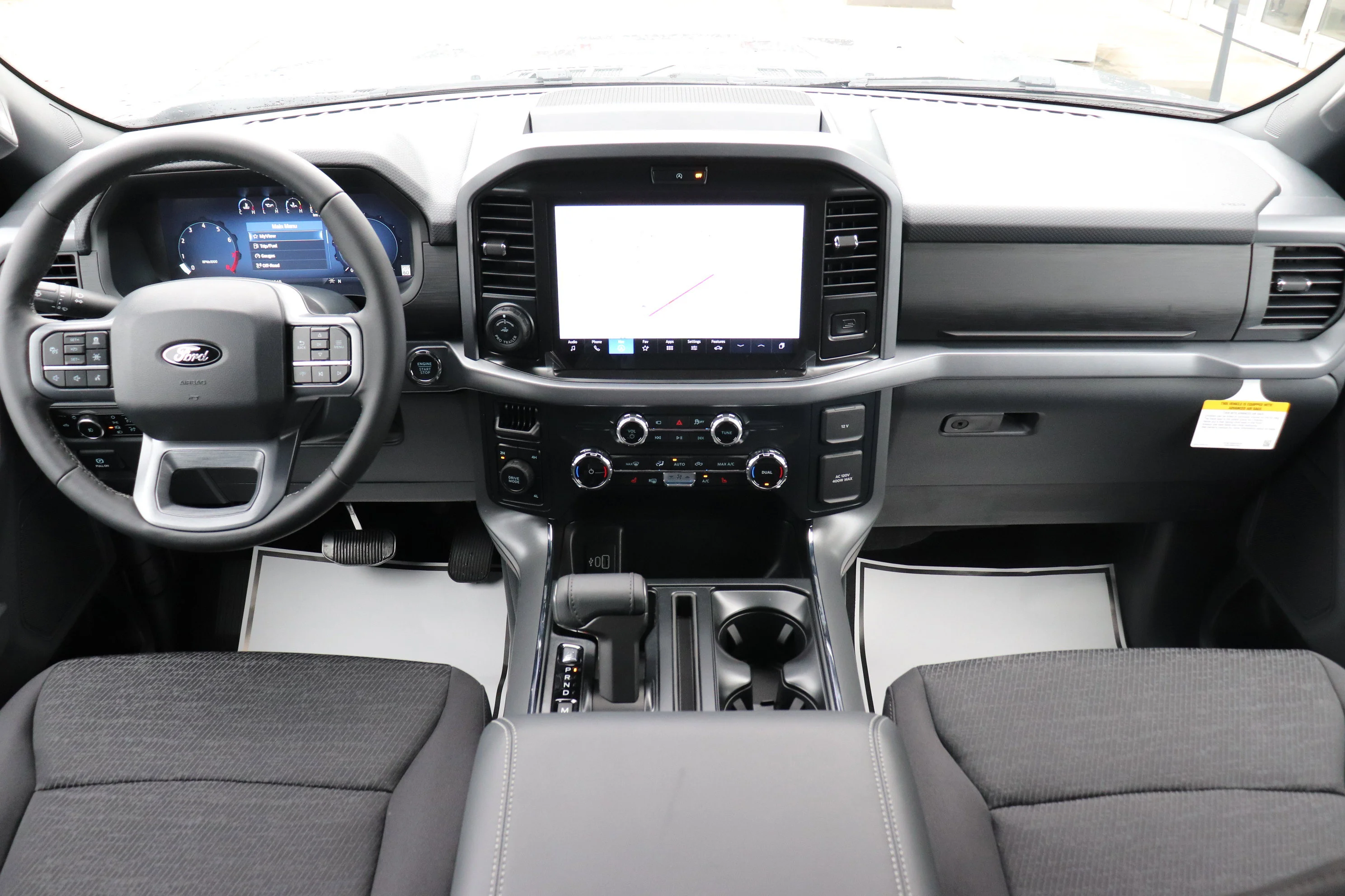 New 2026 CARBONIZED GREY METALLIC Ford XLT image 21