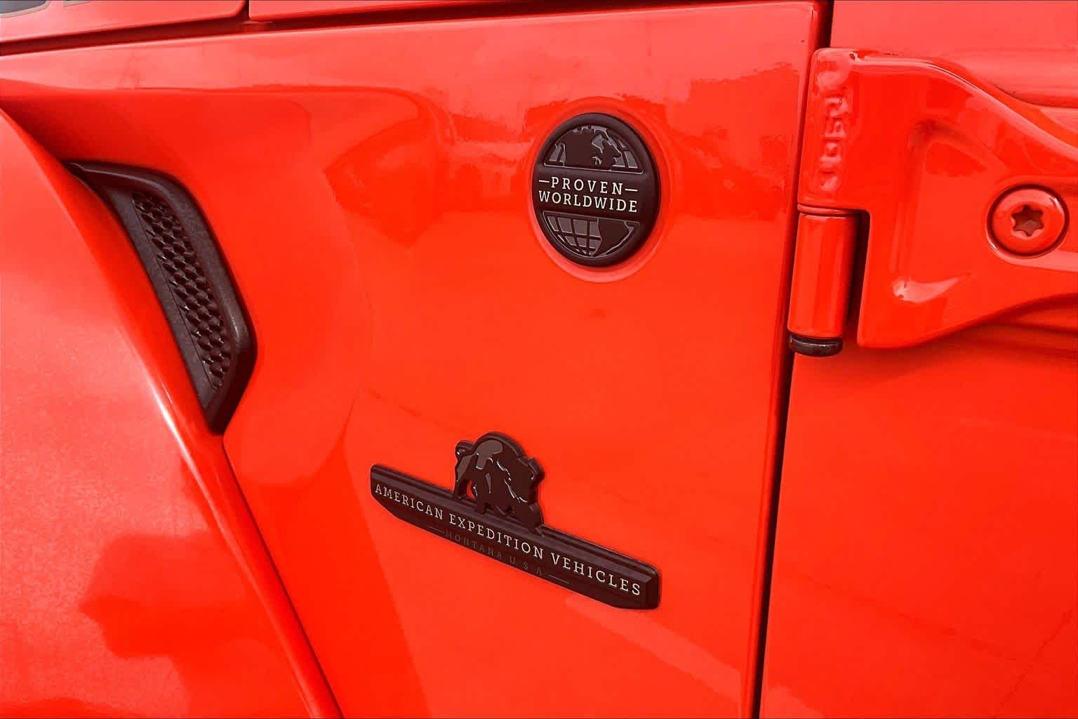 Used 2023 Punkn Metallic Clearcoat Jeep Rubicon 392 image 9