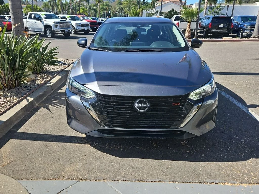 Used 2025 Gray Nissan SR image 2