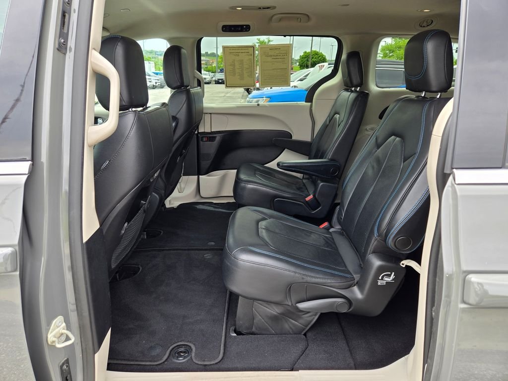 Used 2021 White Chrysler Touring L image 26