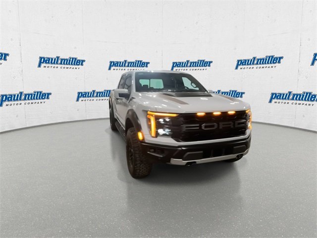 2025 Ford F-150 Raptor photo 3