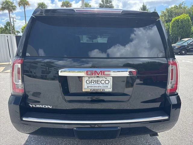 Used 2016 Onyx Black GMC Denali image 3