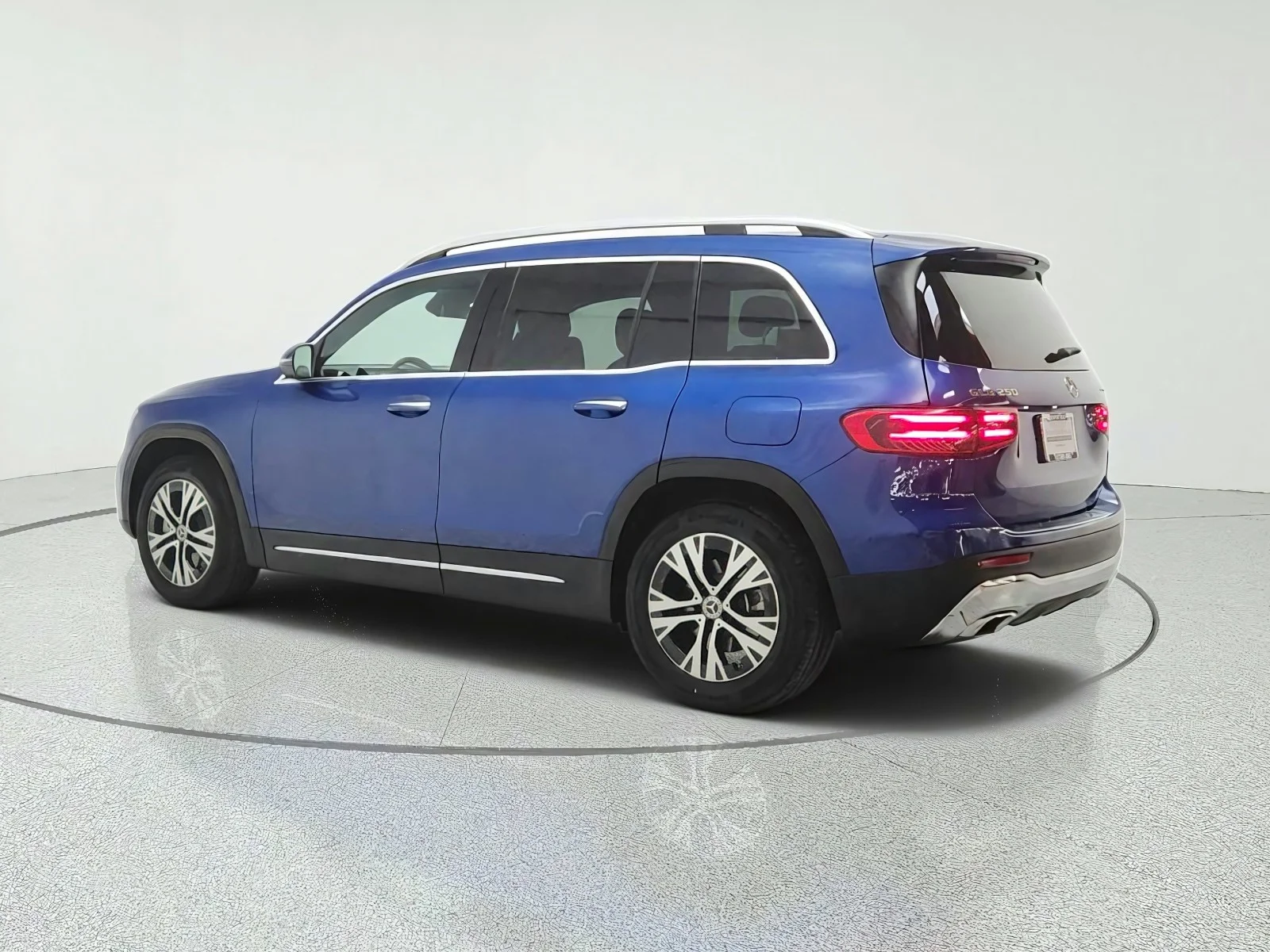 Used 2024 Starling Blue Metallic Mercedes-Benz GLB 250 4MATIC® SUV image 7