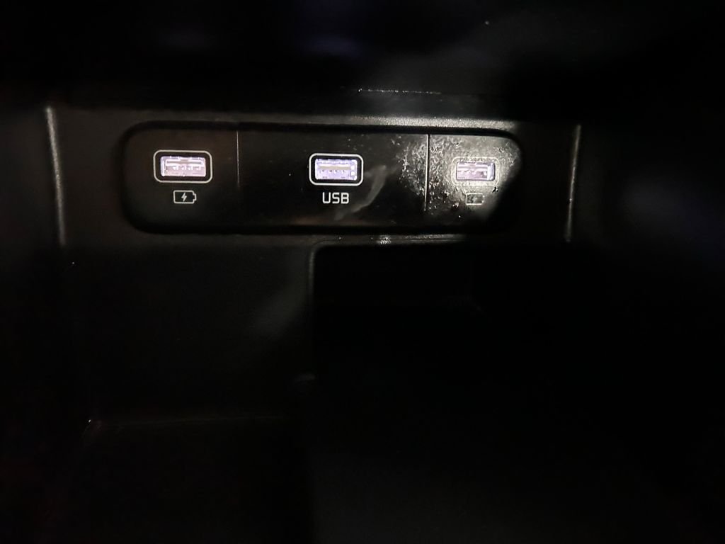Used 2022 Silver Kia LX image 30
