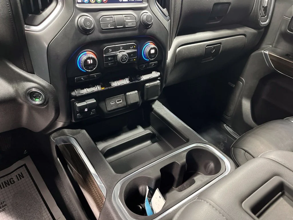 Used 2020 Summit White Chevrolet RST image 27