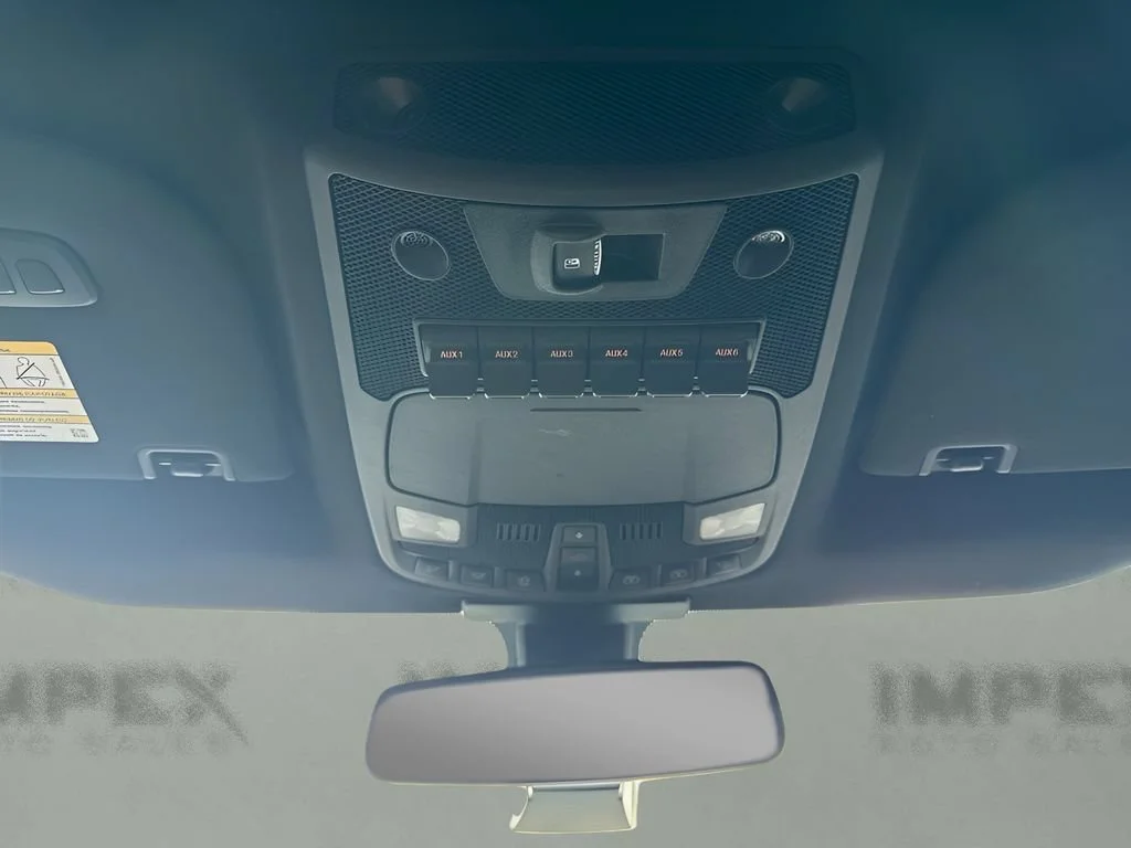 Used 2018  Ford XL image 26