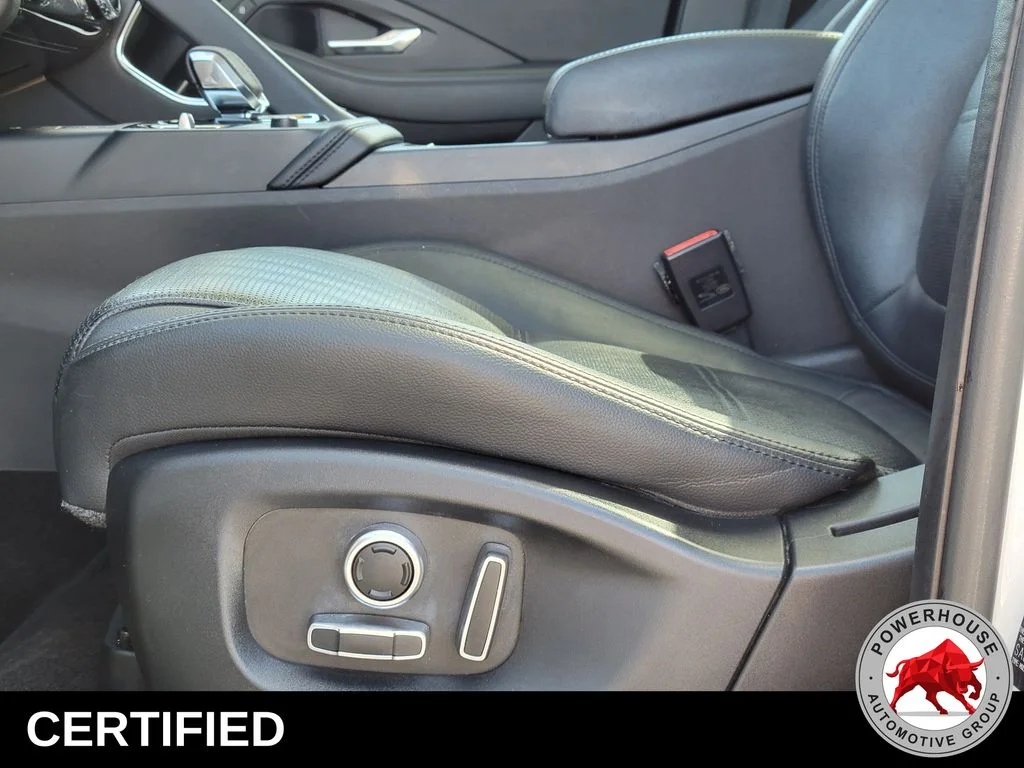 Used 2021  Jaguar P250 SE image 26
