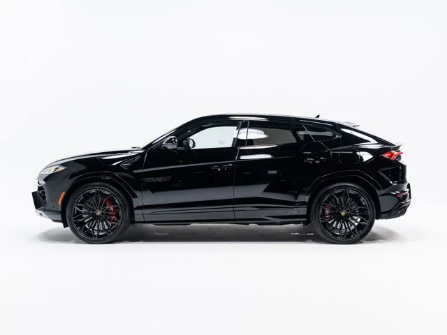 Used 2025 Black Lamborghini SE image 2