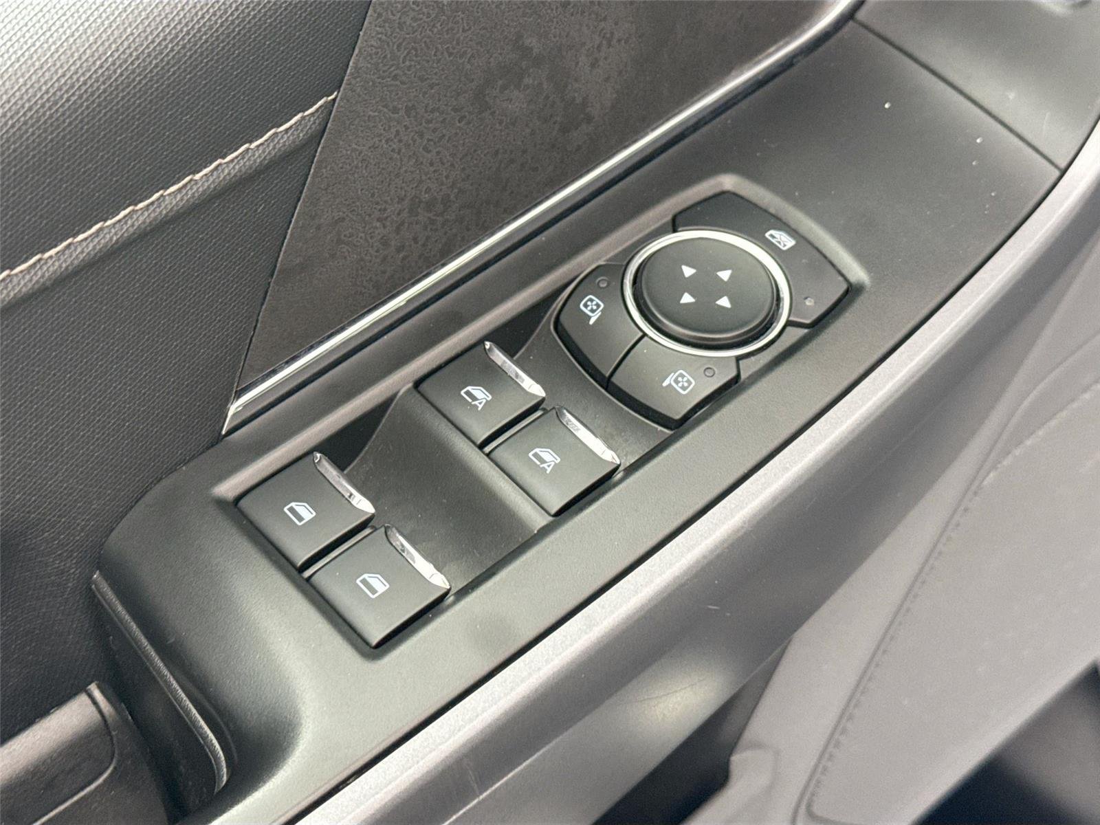 Used 2025 Agate Black Ford XLT image 24