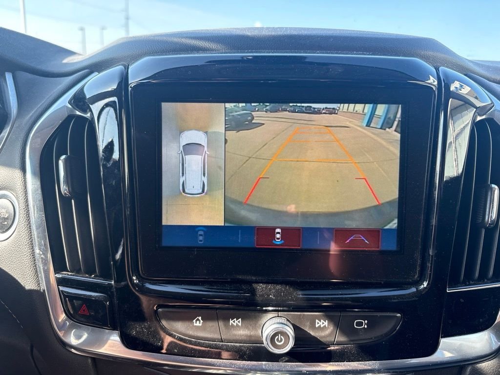 Used 2018 Satin Steel Metallic Chevrolet 3LT image 22