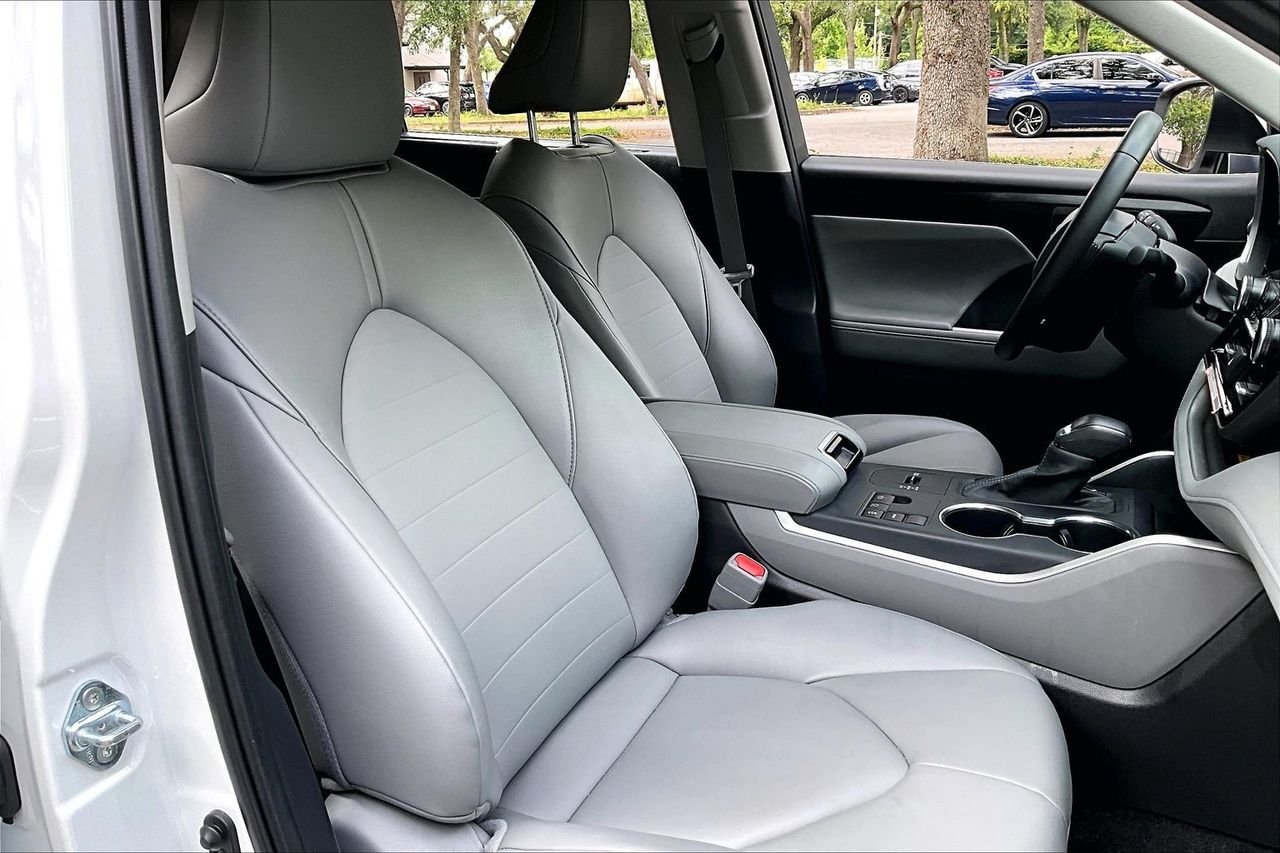 Certified Used 2025 Beige Toyota XLE image 30