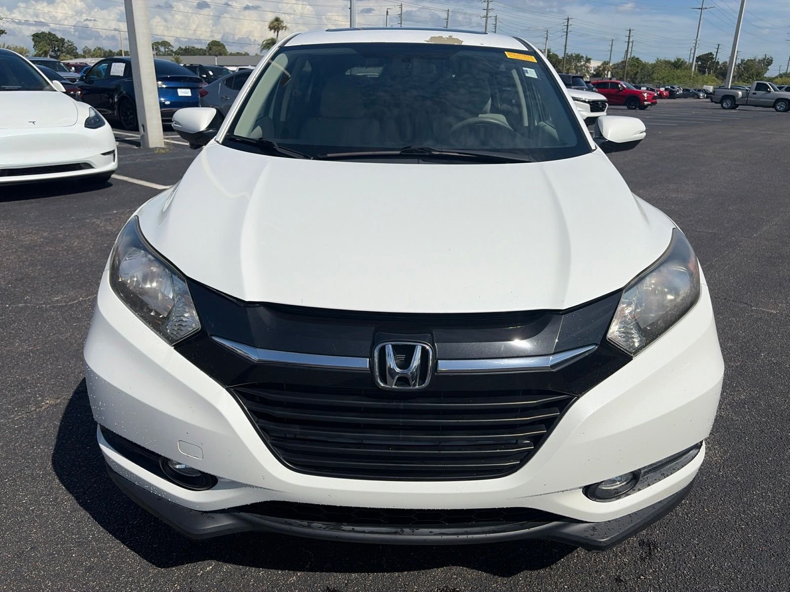Used 2018 White Honda EX image 2