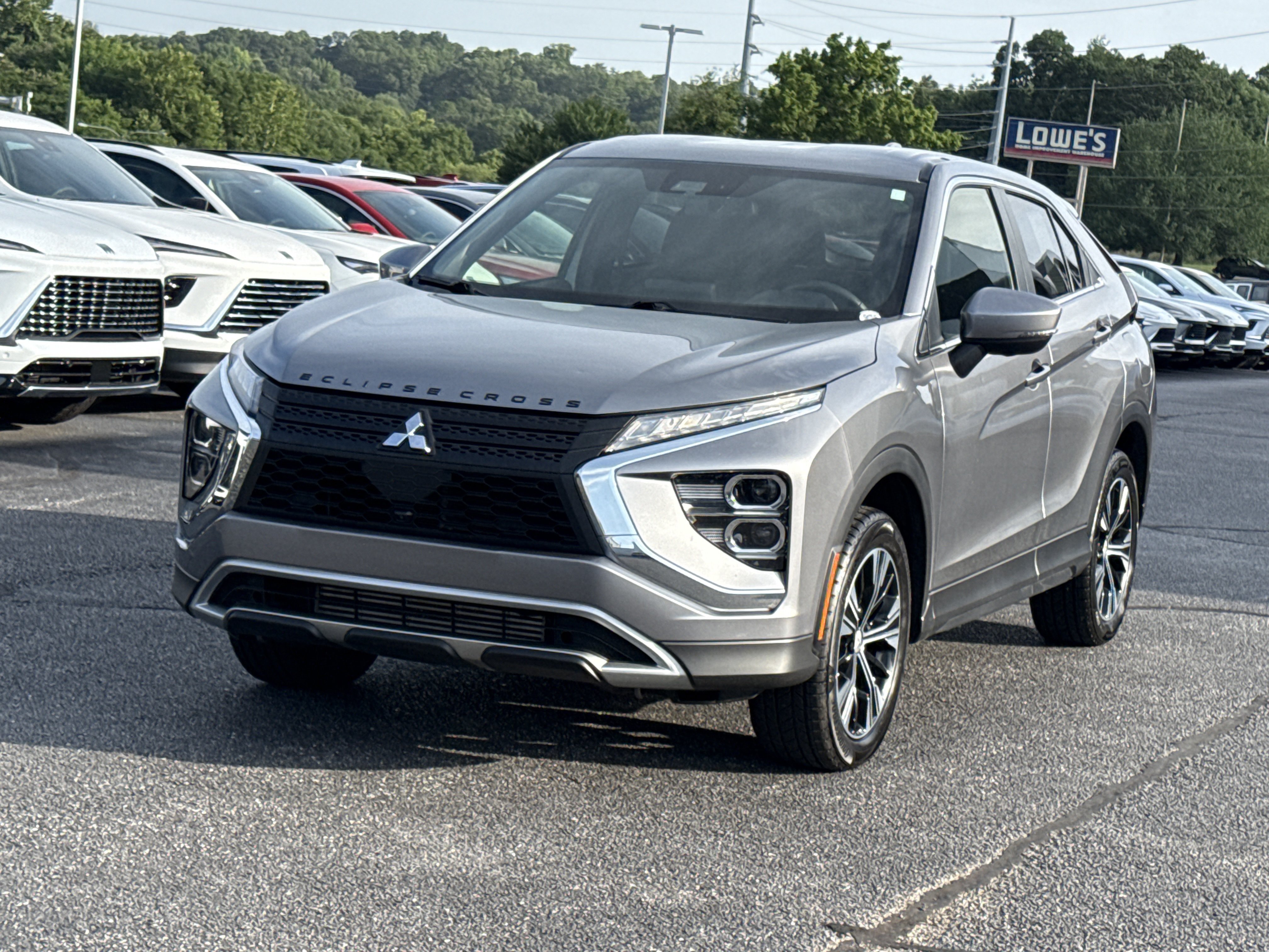 Used 2022  Mitsubishi SE image 14