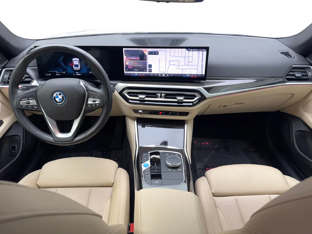 Used 2024 White BMW eDrive35 image 54