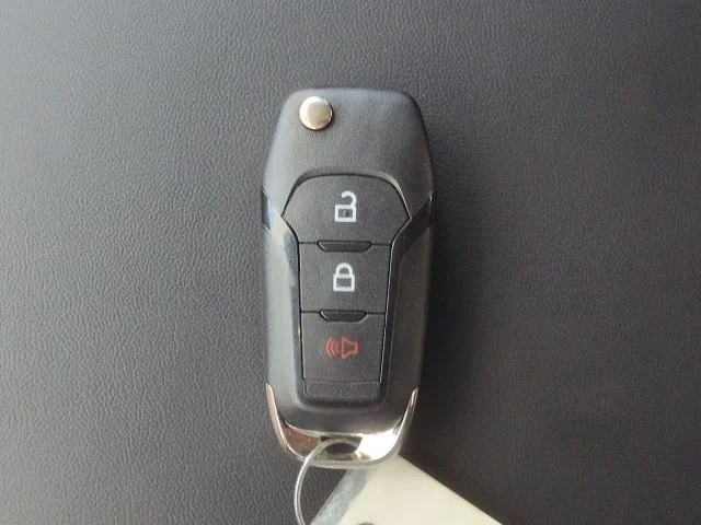 New 2026 Oxford White Ford XL image 27