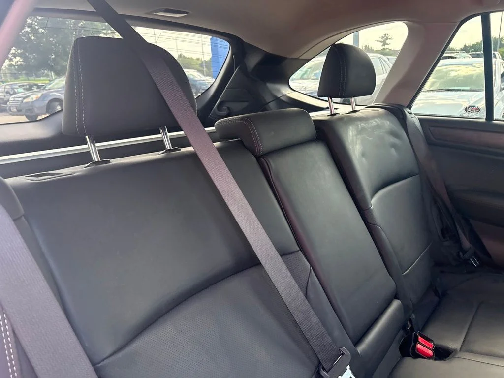 Used 2019 White Subaru 2.5i Limited image 34