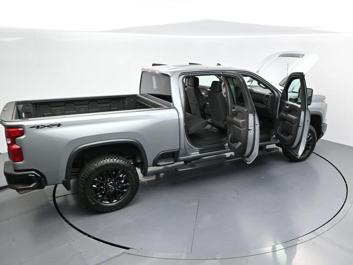 Used 2025 Sterling Gray Metallic Chevrolet Custom image 37