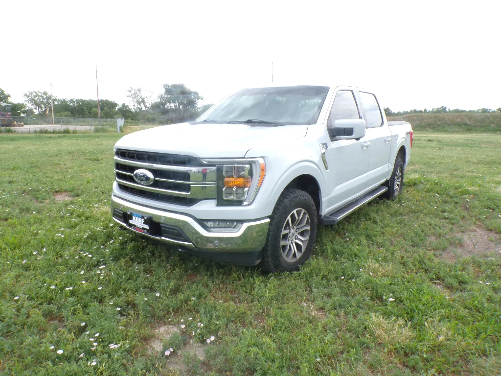 Used 2021 Space White Metallic Ford LARIAT image 8