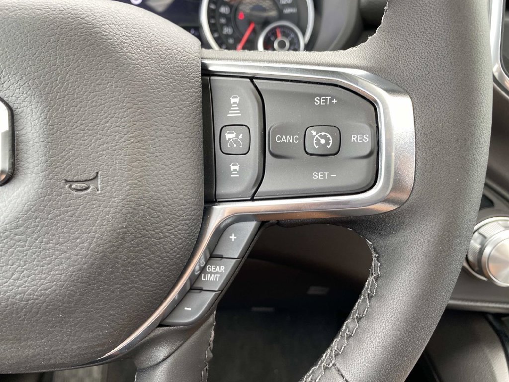 New 2026 Serrano-Green Metallic Exterior Paint Ram Laramie image 13