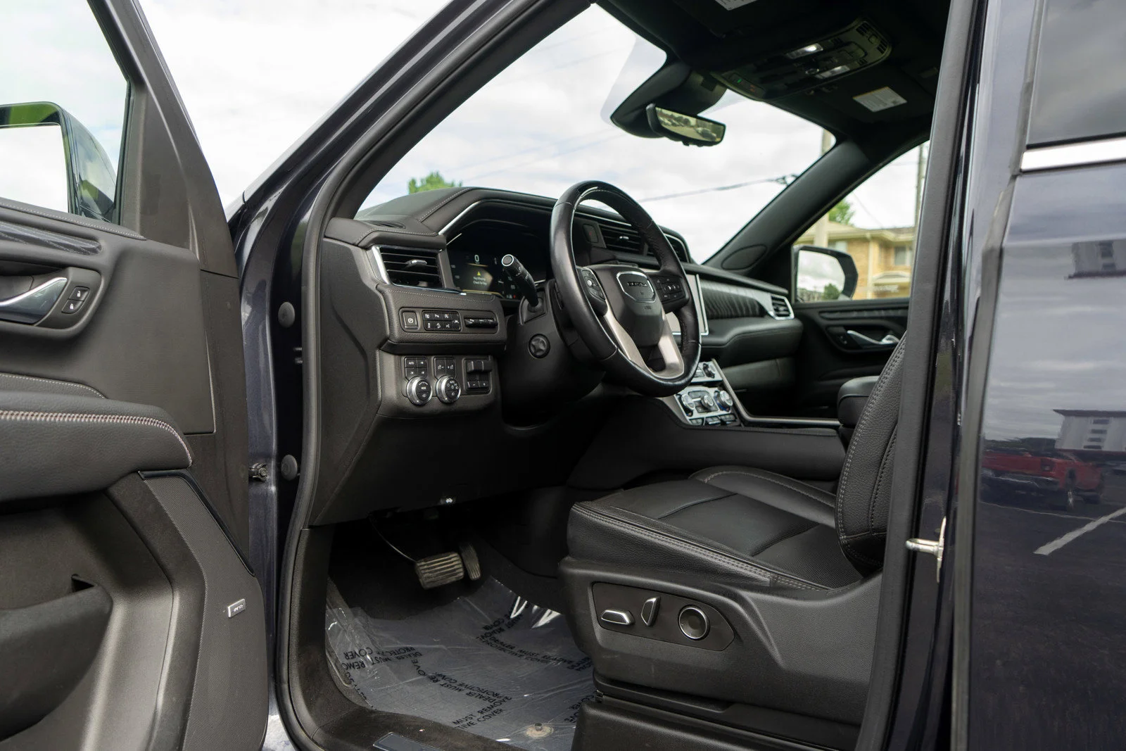 Used 2023 Titanium Rush Metallic GMC Denali image 15