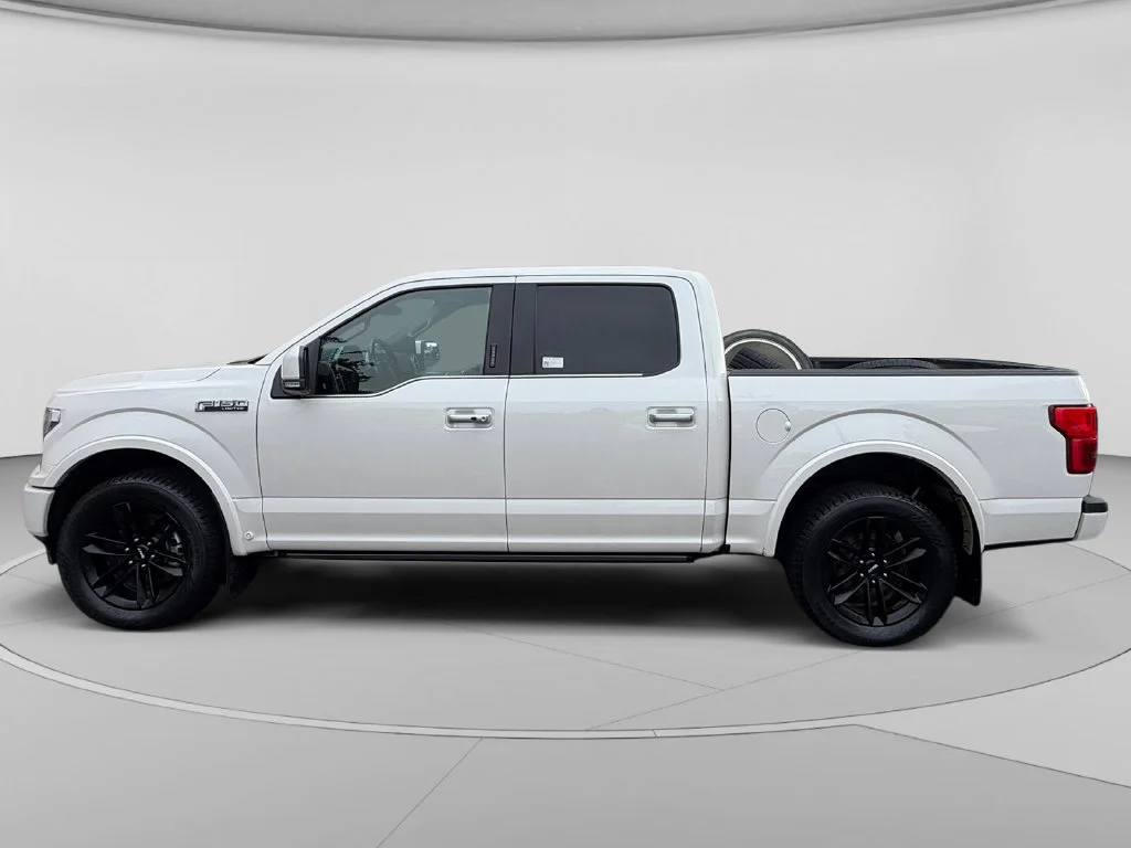 Used 2018 White Ford Limited image 2