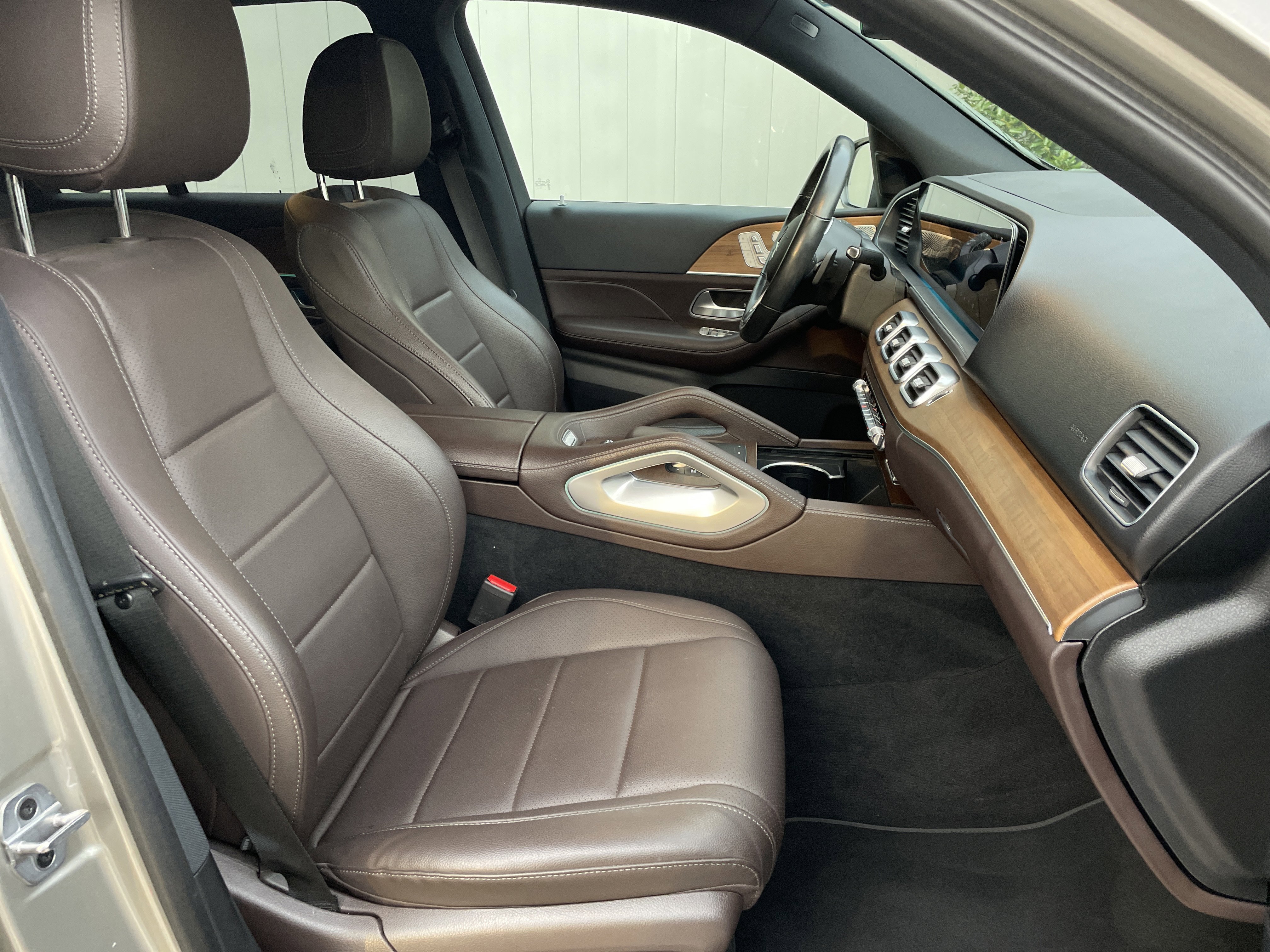 Certified Used 2022 Mojave Silver Metallic Mercedes-Benz GLE 450 4MATIC® SUV image 50