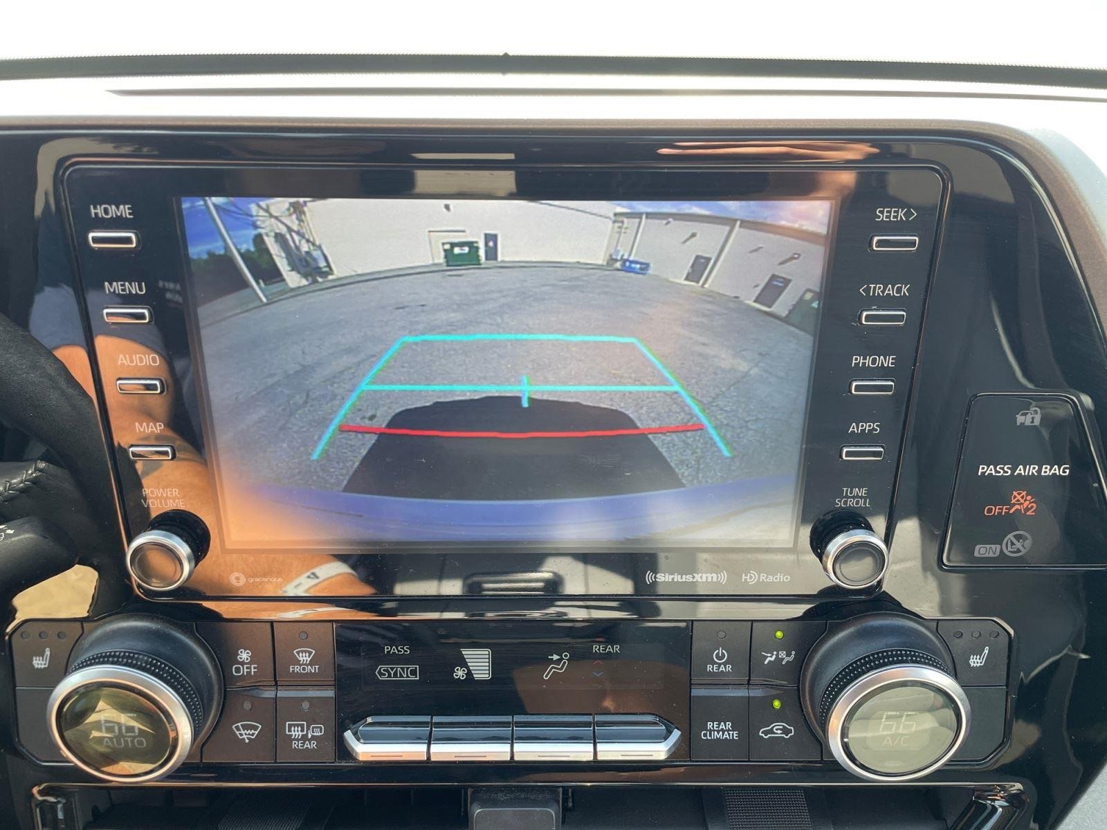 Used 2020 Blizzard Pearl Toyota XLE image 20
