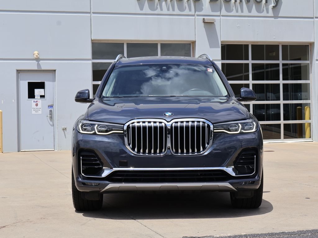 Used 2020 BMW X7 40i with VIN 5UXCW2C06L9B68536 for sale in Kansas City