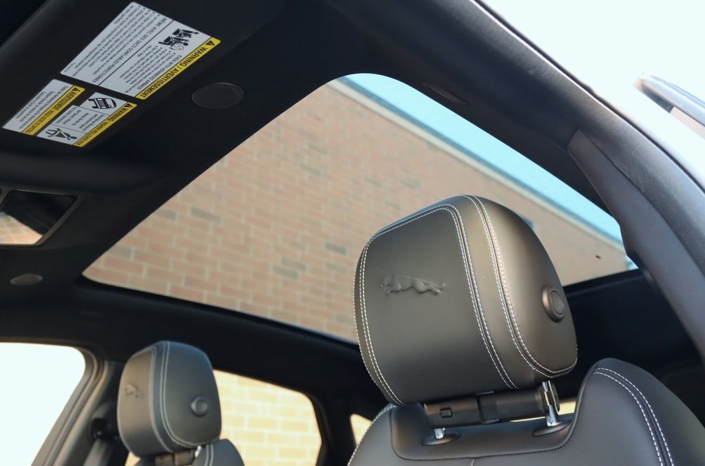 2024 JAGUAR E-PACE - Image 12