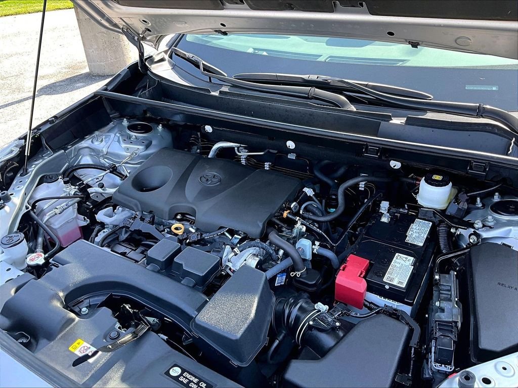 Used 2025 Silver Toyota XLE image 35