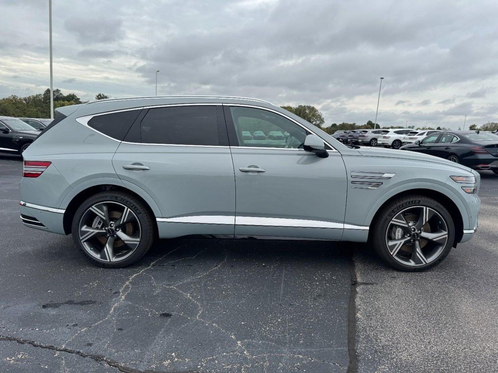 New 2027 Bering Blue Genesis 3.5T Prestige image 2
