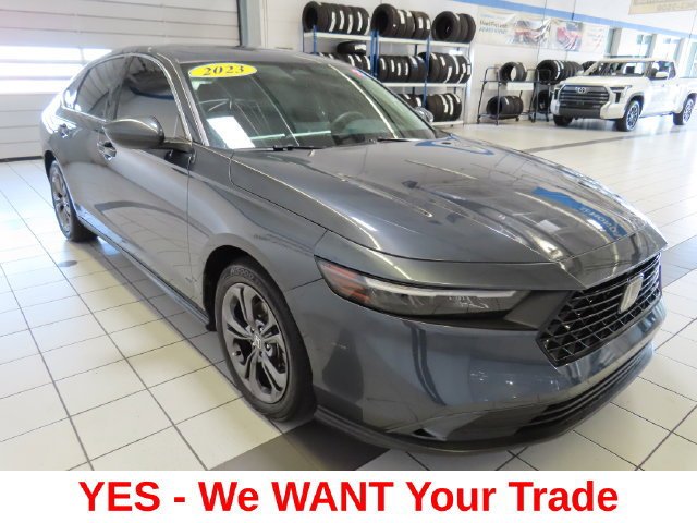 Used 2023 METEORITE GRAY METALLIC Honda EX image 15